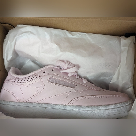 reebock shoes (club c 85) - Picture 2 of 5